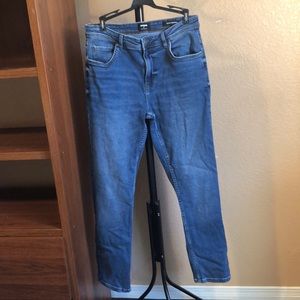Women’s Slim Straight Cotton:On Jeans